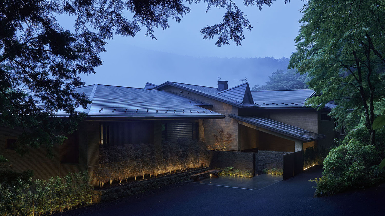 barhotel箱根香山 ホテル・旅館 | 料飲全般)の求人の写真 1枚目