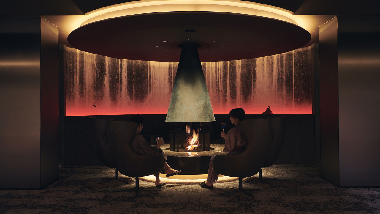 barhotel箱根香山|料飲全般の求人画像1枚目