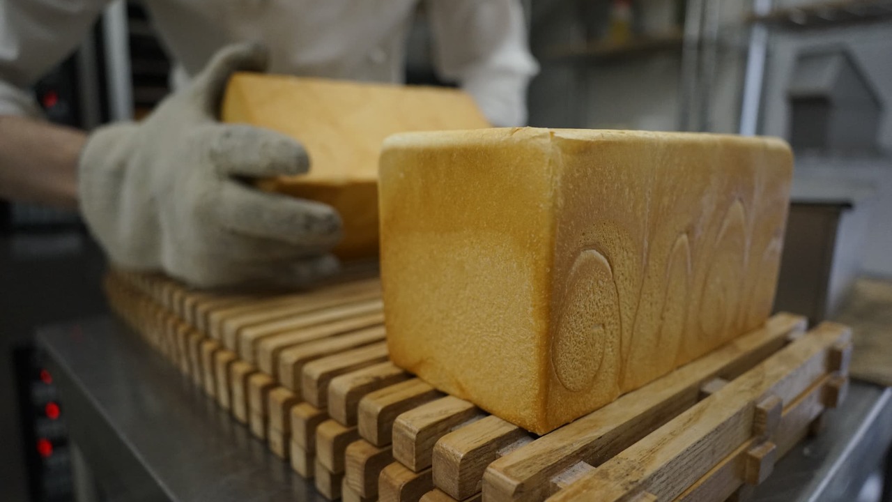 SCHOOL BUS  SCHOOL BUS Central Kitchen ベーカリー・ブーランジェリー | パティシエ)の求人の写真 1枚目