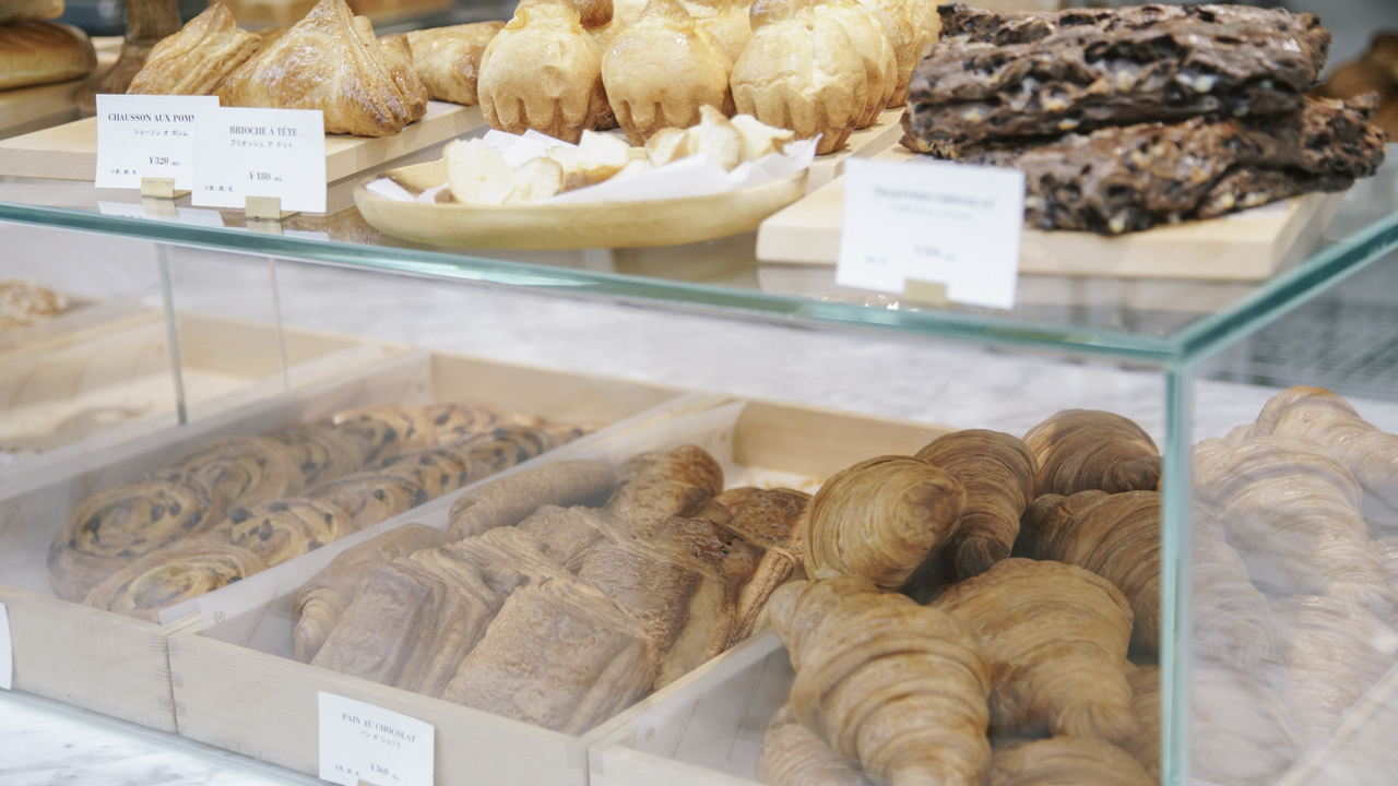 LIBERTE PATISSERIE BOULANGERIE 東京本店(吉祥寺) パティスリー・ケーキ屋, ベーカリー・ブーランジェリー | ブーランジェ・ベーカー)の求人の写真 1枚目