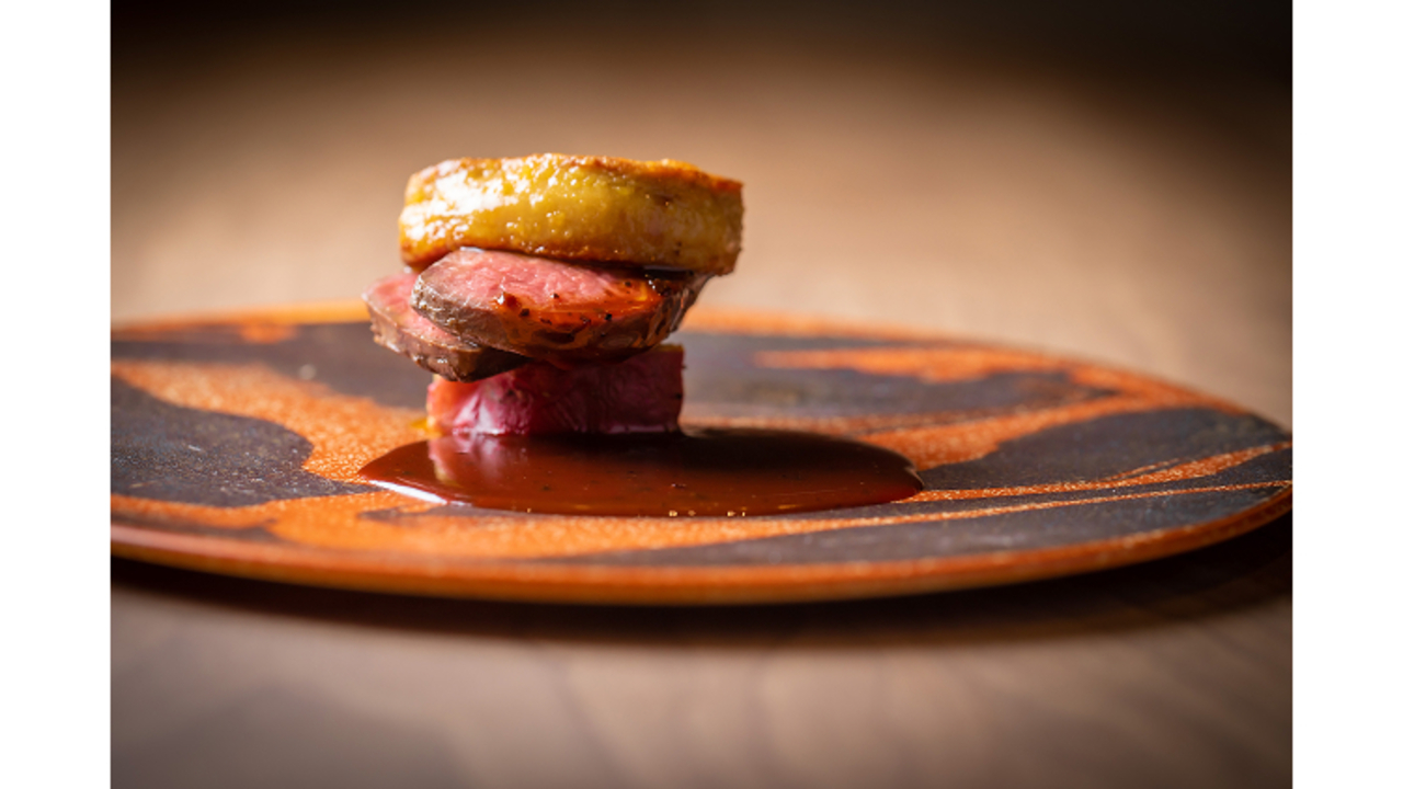 HOKKAIDO CUISINE KAMUY|料理長・料理長候補の求人画像1枚目