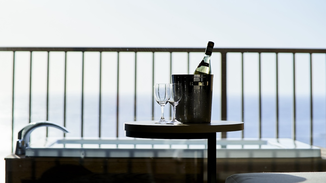 by 温故知新|フロントスタッフの求人画像3枚目