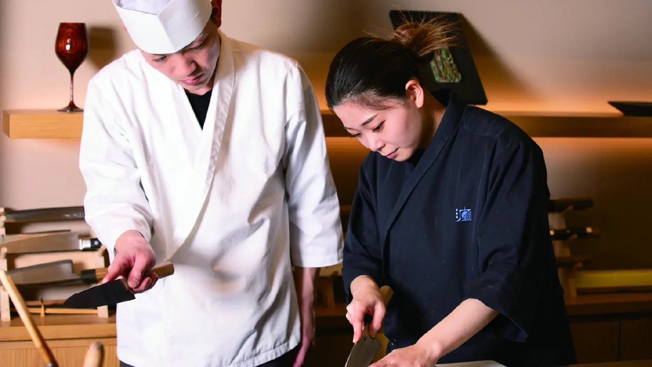 割烹ダイニング波里 HARII|料理長・料理長候補の求人画像2枚目