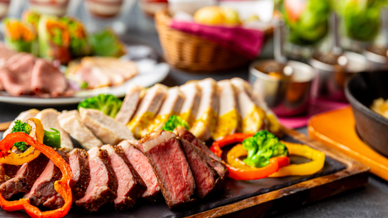 カラオケパセラ|レストランサービス・ホールスタッフの求人画像1枚目