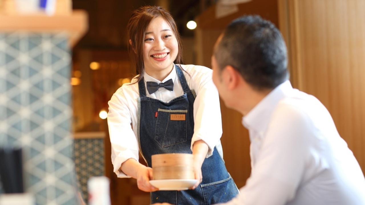 鮨 酒 肴 杉玉|レストランサービス・ホールスタッフの求人画像1枚目