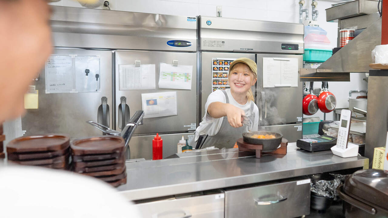 ビビン亭|キッチンスタッフの求人画像2枚目