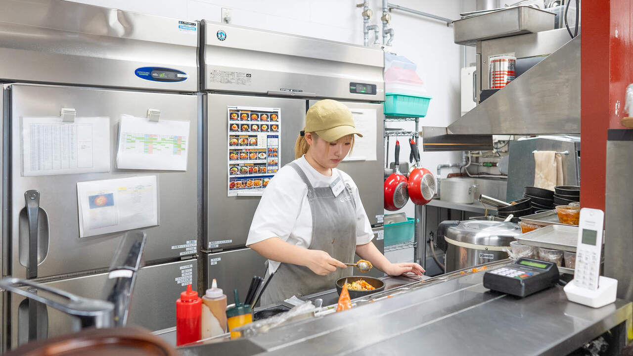 ビビン亭|キッチンスタッフの求人画像2枚目