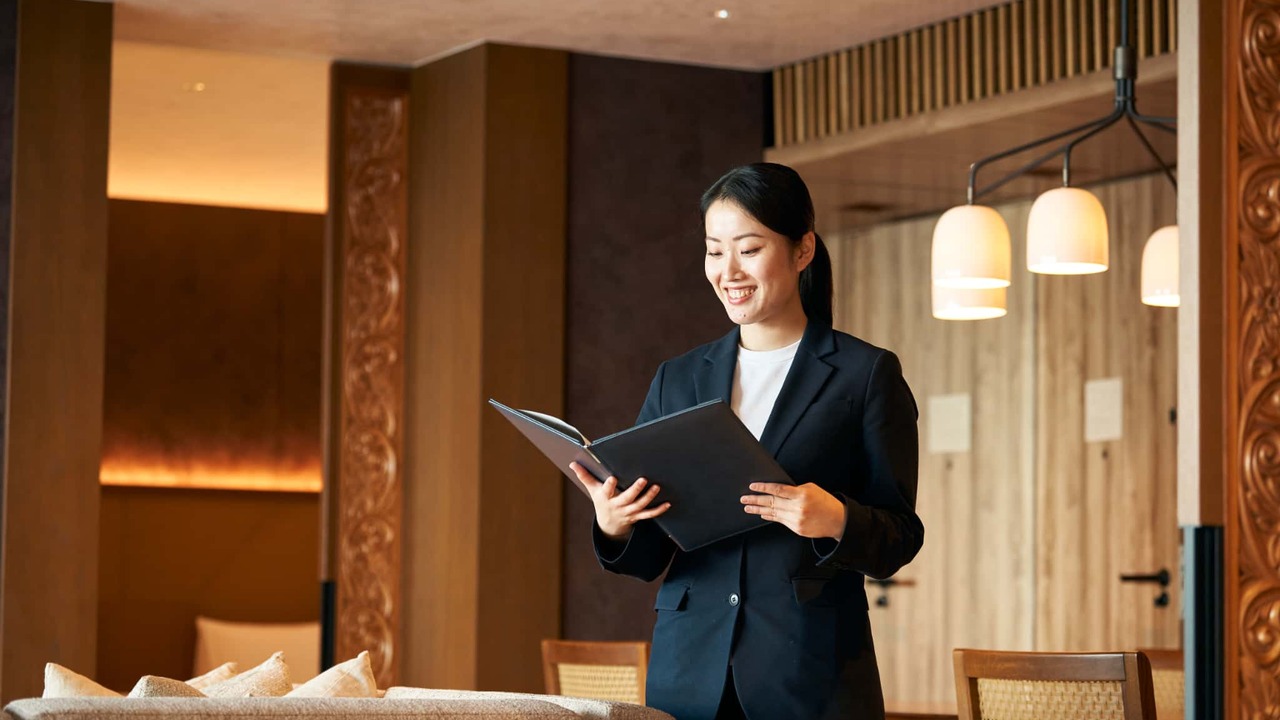 UMITO熱海別邸|宿泊全般の求人画像1枚目