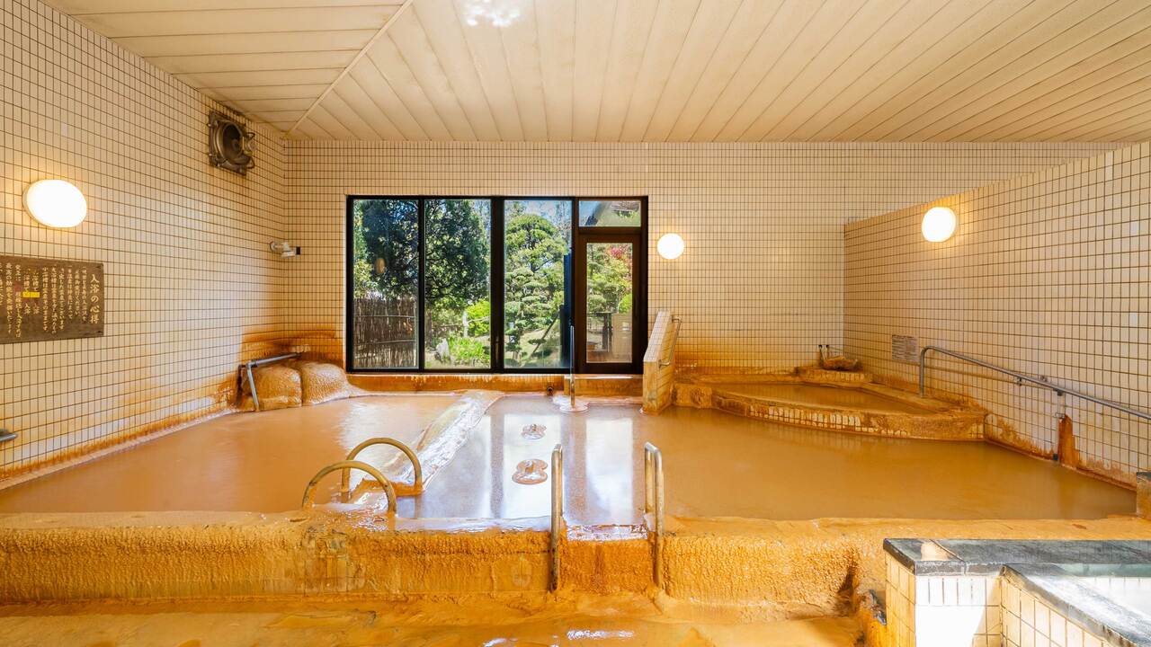 花山温泉　薬師の湯 花山温泉 旅館・温泉 | 管理部門 | 企画・広報・マーケティング)の求人の写真 1枚目