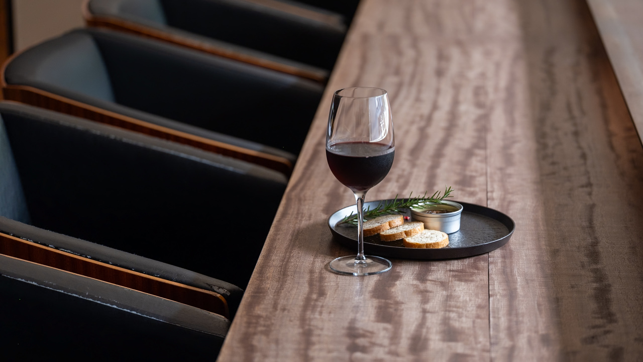 by 温故知新|レストランサービス・ホールスタッフの求人画像2枚目