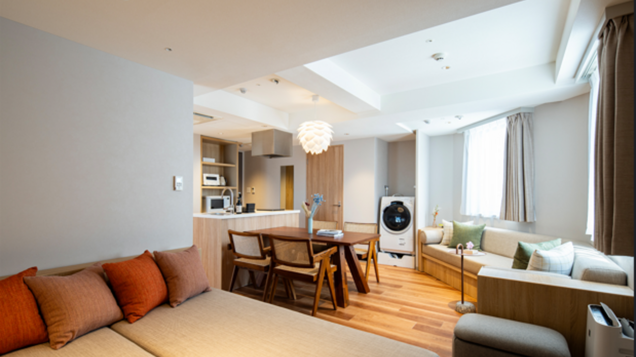 Section L|宿泊全般の求人画像1枚目