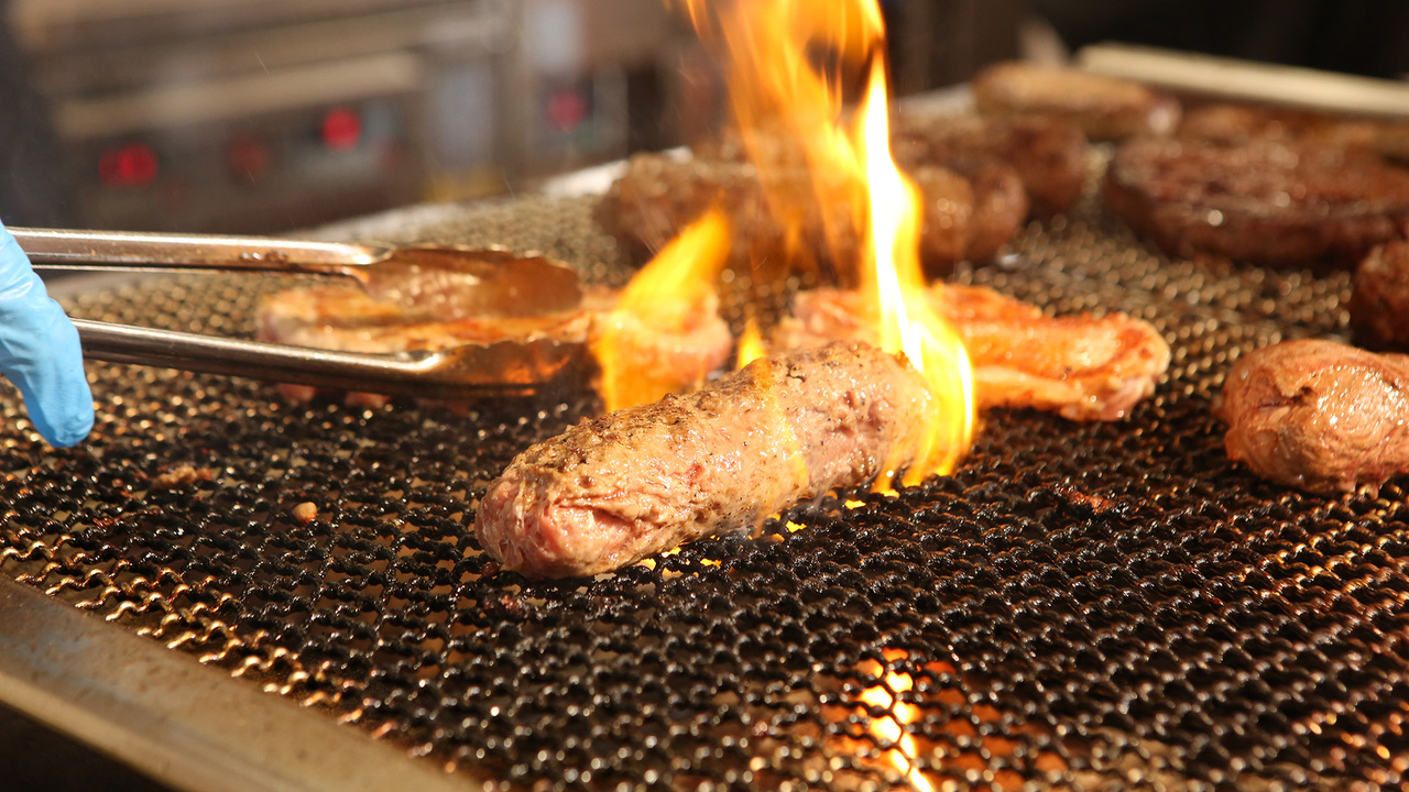 ブロンコビリー|店長・店長候補の求人画像1枚目