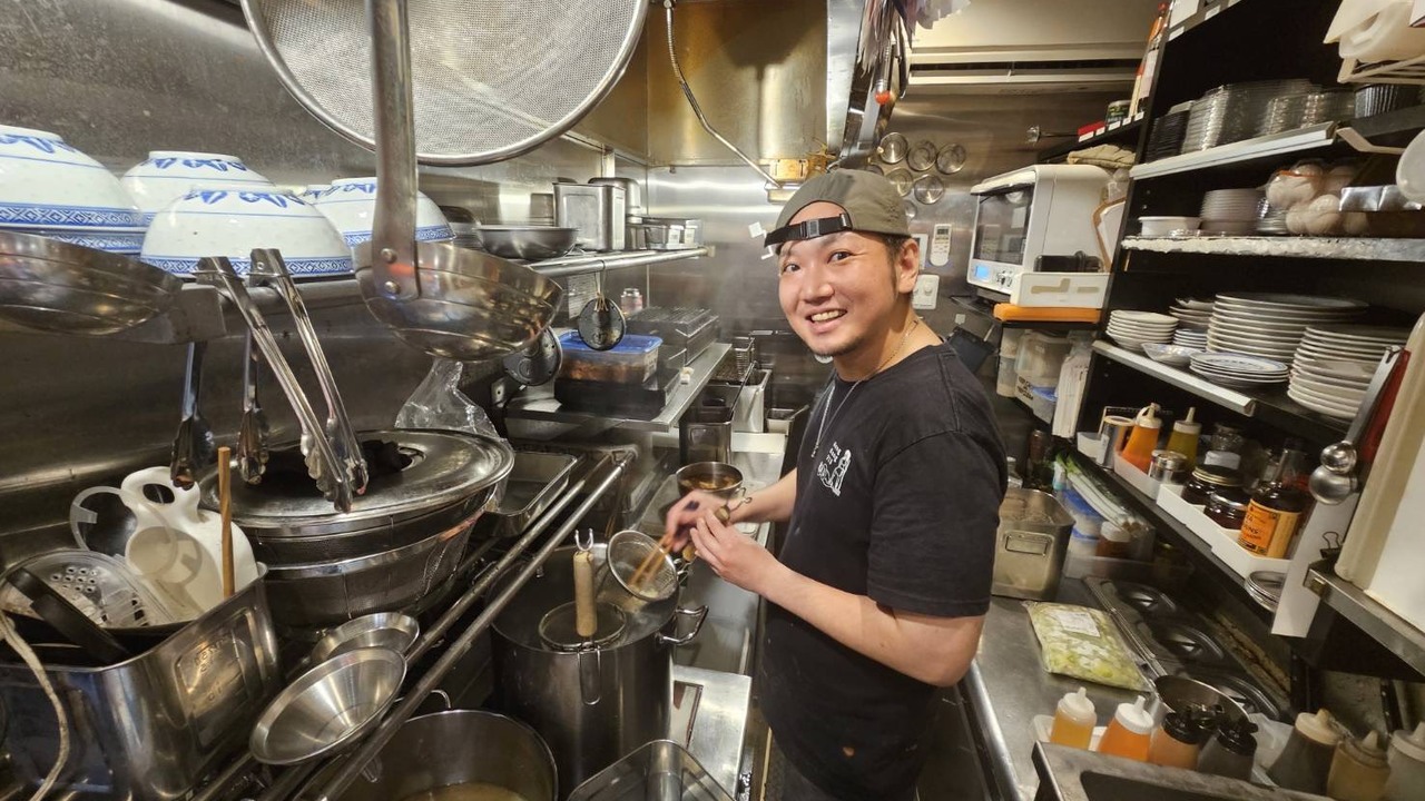 香港バル213|料理長・料理長候補の求人画像2枚目