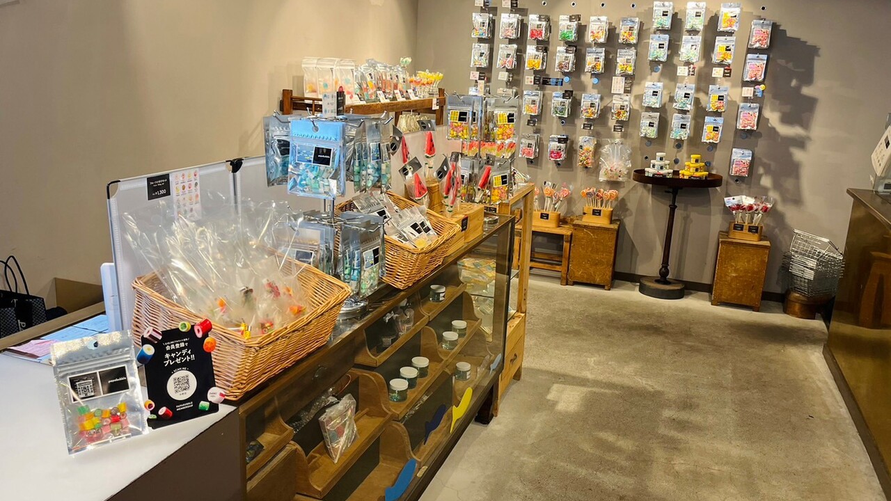 ヴィヨン |パティシエの求人画像1枚目