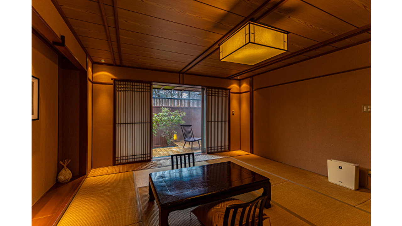 山映閣|キッチンスタッフの求人画像1枚目