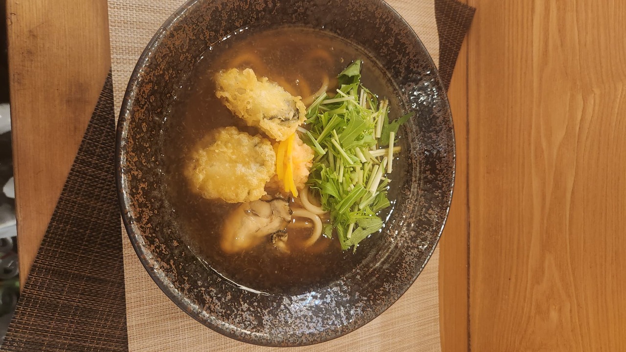 足踏みうどん　開都|レストランサービス・ホールスタッフの求人画像1枚目