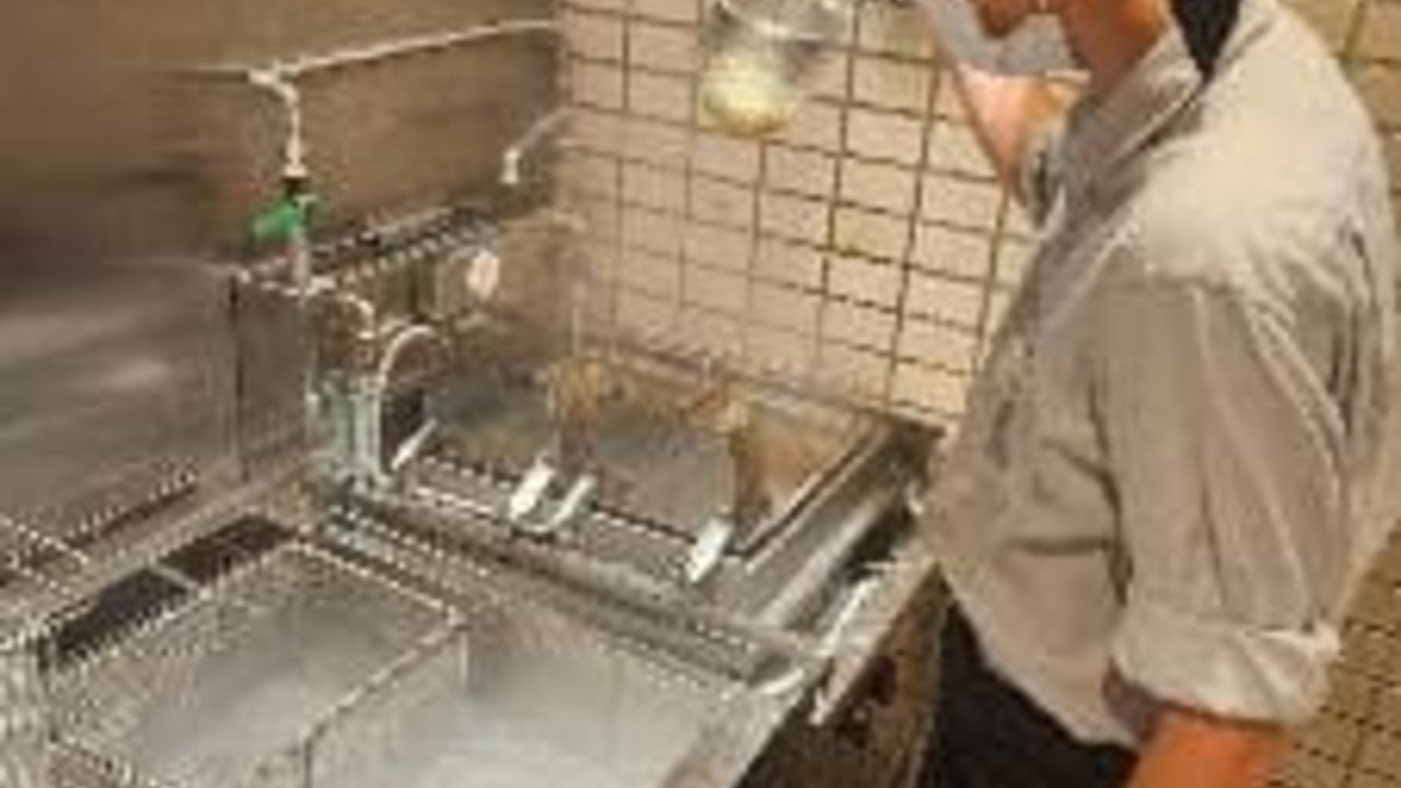 足踏みうどん　開都|店長・店長候補の求人画像3枚目