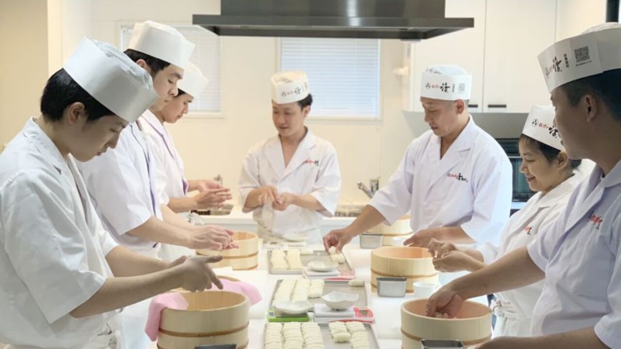 回し寿司活|店長・店長候補の求人画像1枚目