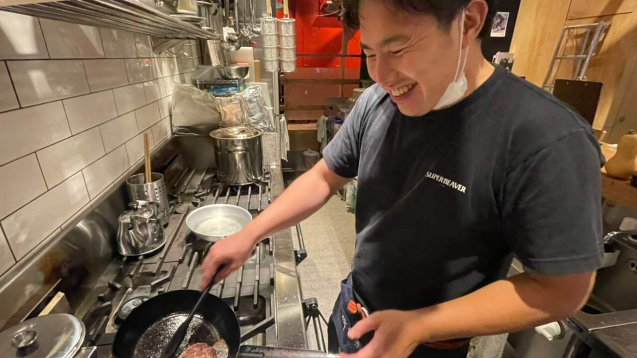 KARASU no ONGAESHI|料理長・料理長候補の求人画像1枚目