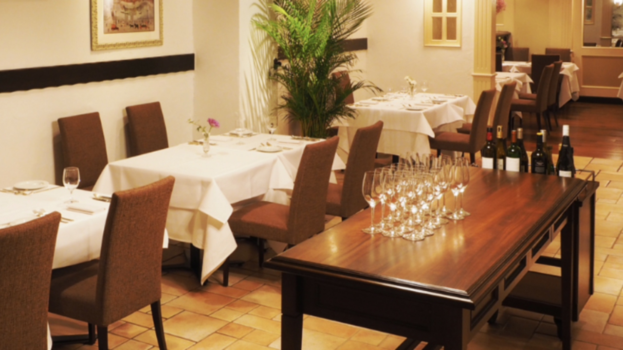 ヴァンサンク・ブランシュ|レストランサービス・ホールスタッフの求人画像1枚目