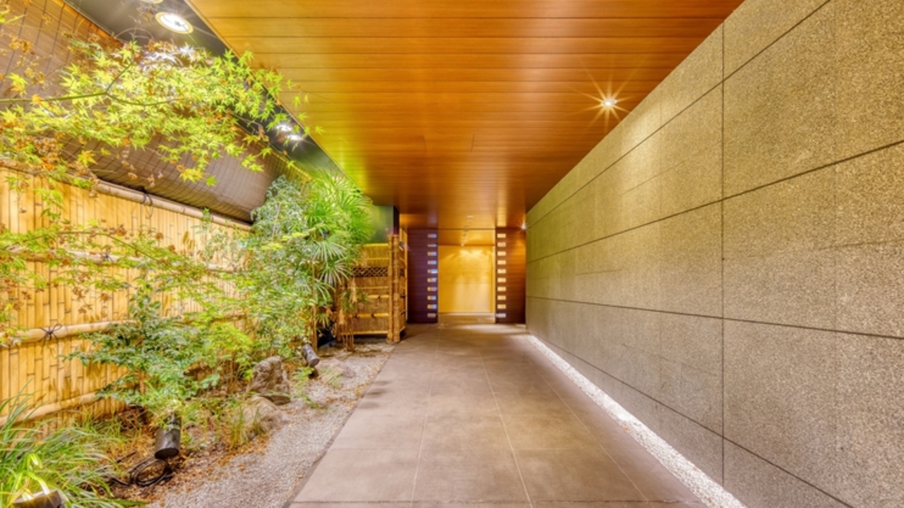 イビススタイルズ京都四条|企画・広報・マーケティングの求人画像1枚目