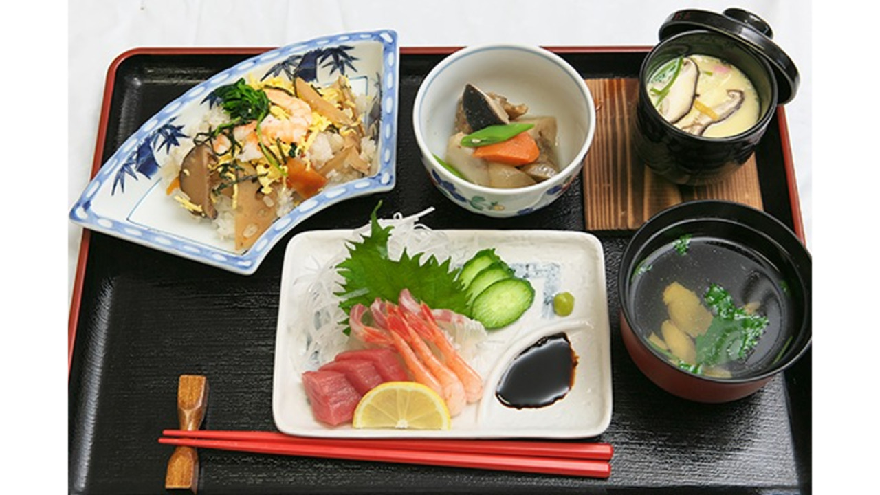 Lien筑紫野|キッチンスタッフの求人画像1枚目