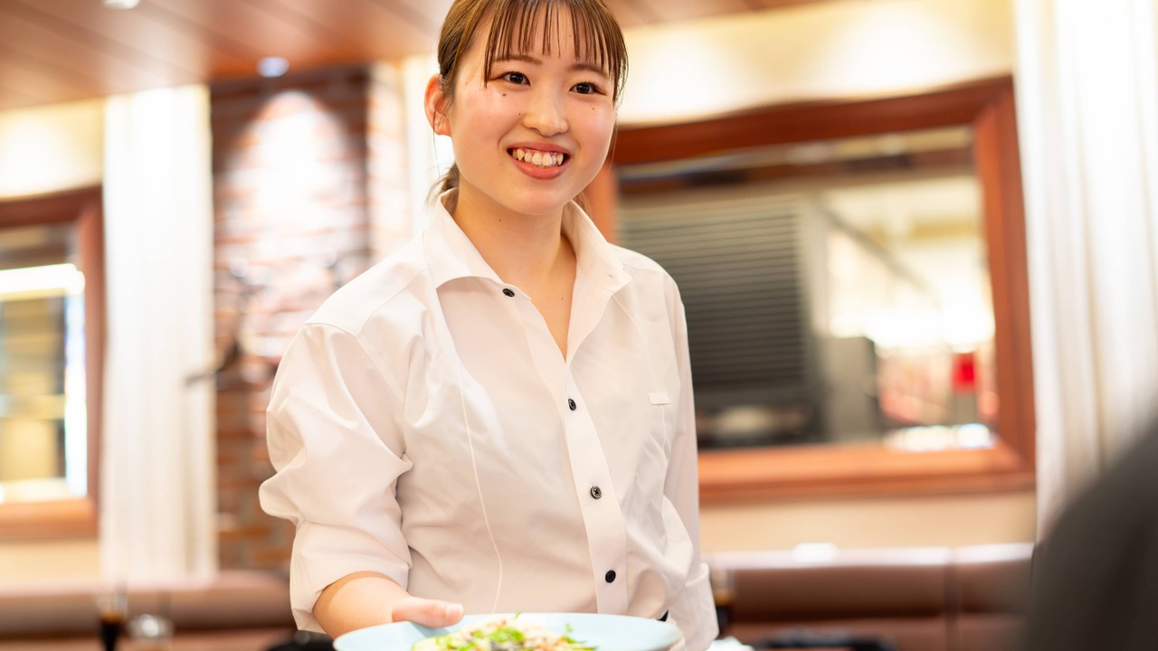 L'ECAILLER OYSTER BAR|レストランサービス・ホールスタッフの求人画像4枚目