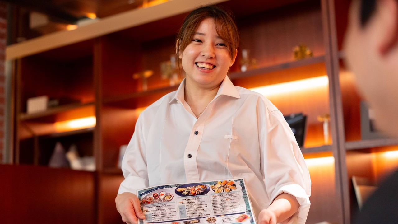 8th sea oysterbar|レストランサービス・ホールスタッフの求人画像1枚目