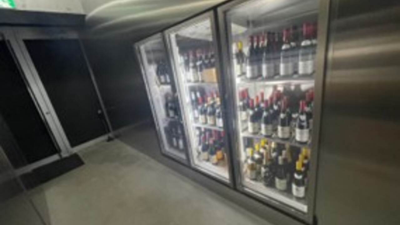 ４LDK|キッチンスタッフの求人画像1枚目