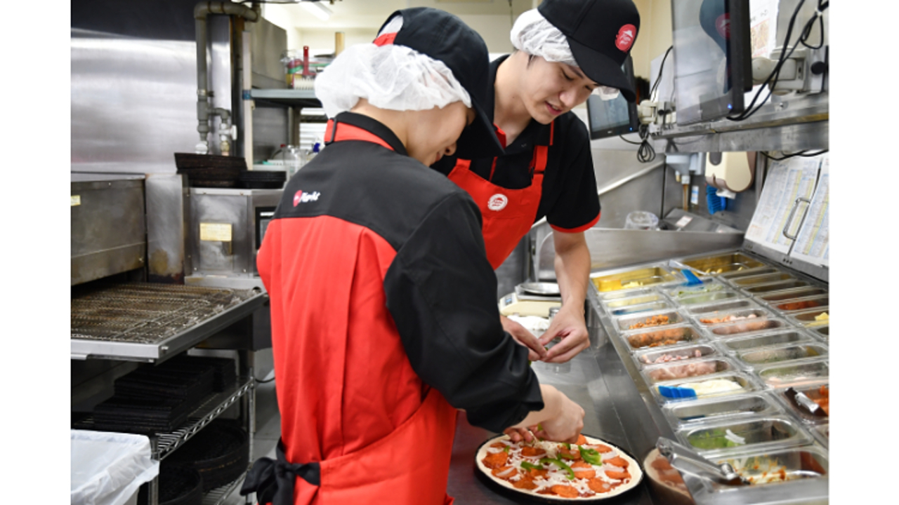 ピザハット 大森店 テイクアウト・惣菜・弁当屋, その他(料理ジャンル) | 店長・店長候補)の求人の写真 1枚目