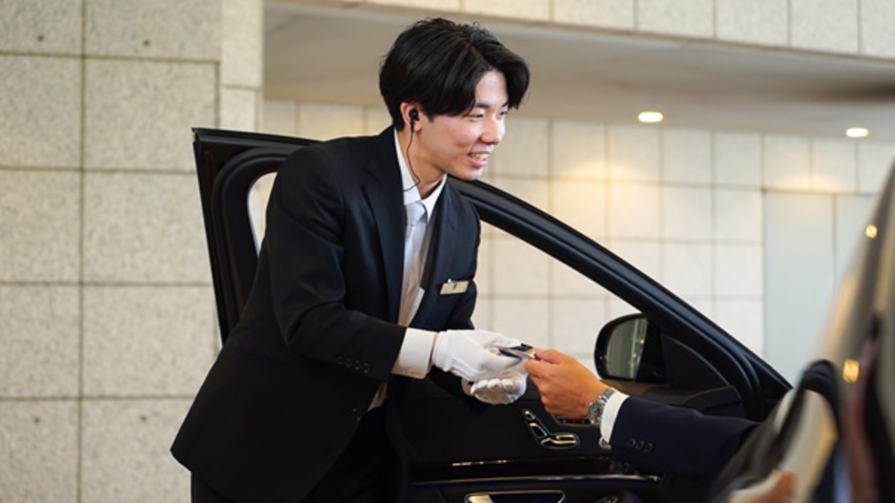 ホテル関連事業部 シティパークアンドサービス株式会社 ラグジュアリーホテル, シティホテル, その他ホテル | 宿泊部門 | ドア・ベル・コンシェルジュ)の求人の写真 2枚目