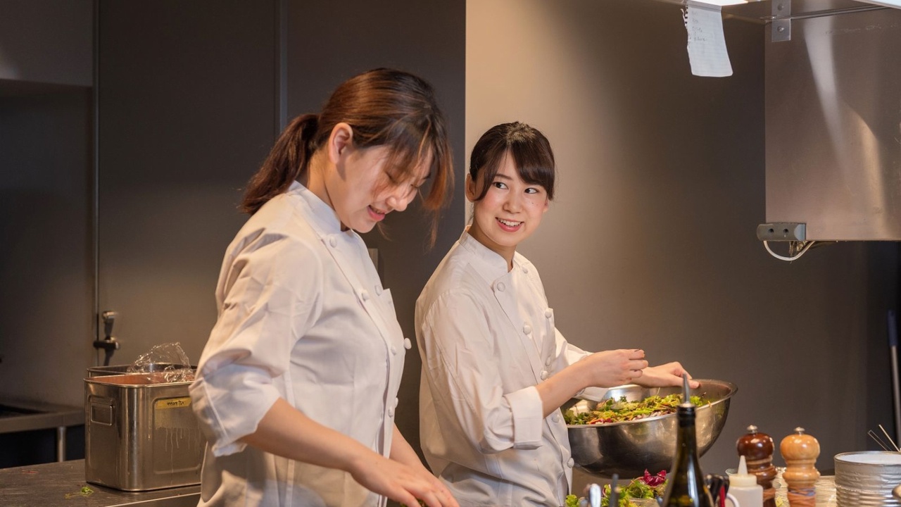 MORETHAN|パティシエの求人画像4枚目