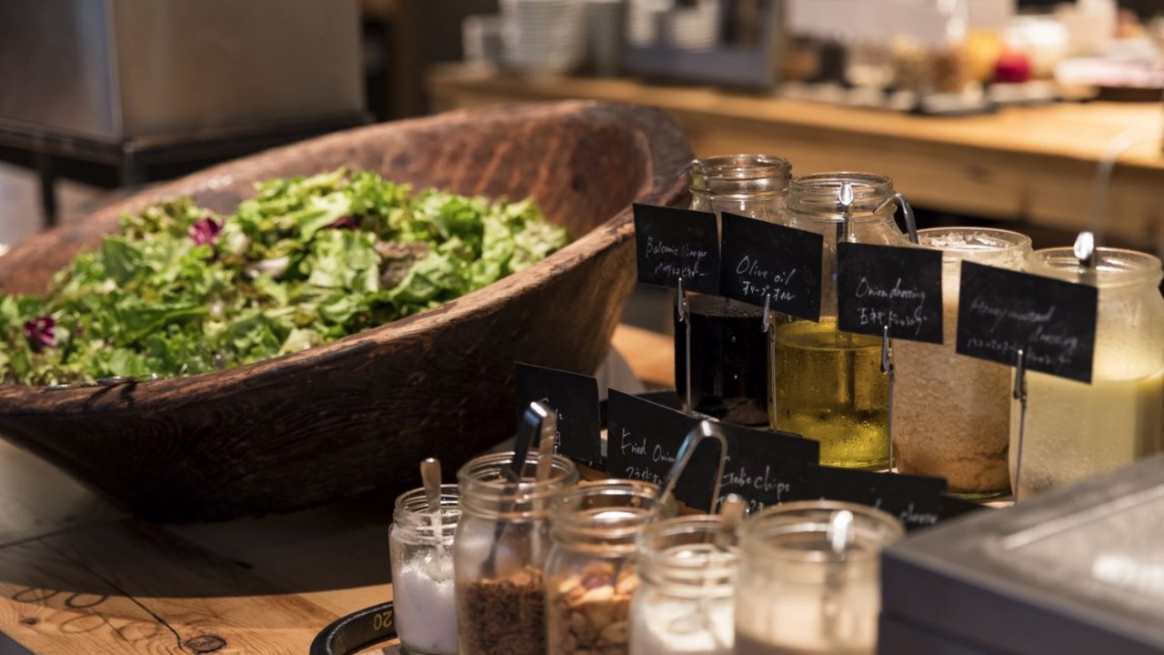 MORETHAN TAPAS LOUNGE -Spanish-|パティシエの求人画像2枚目