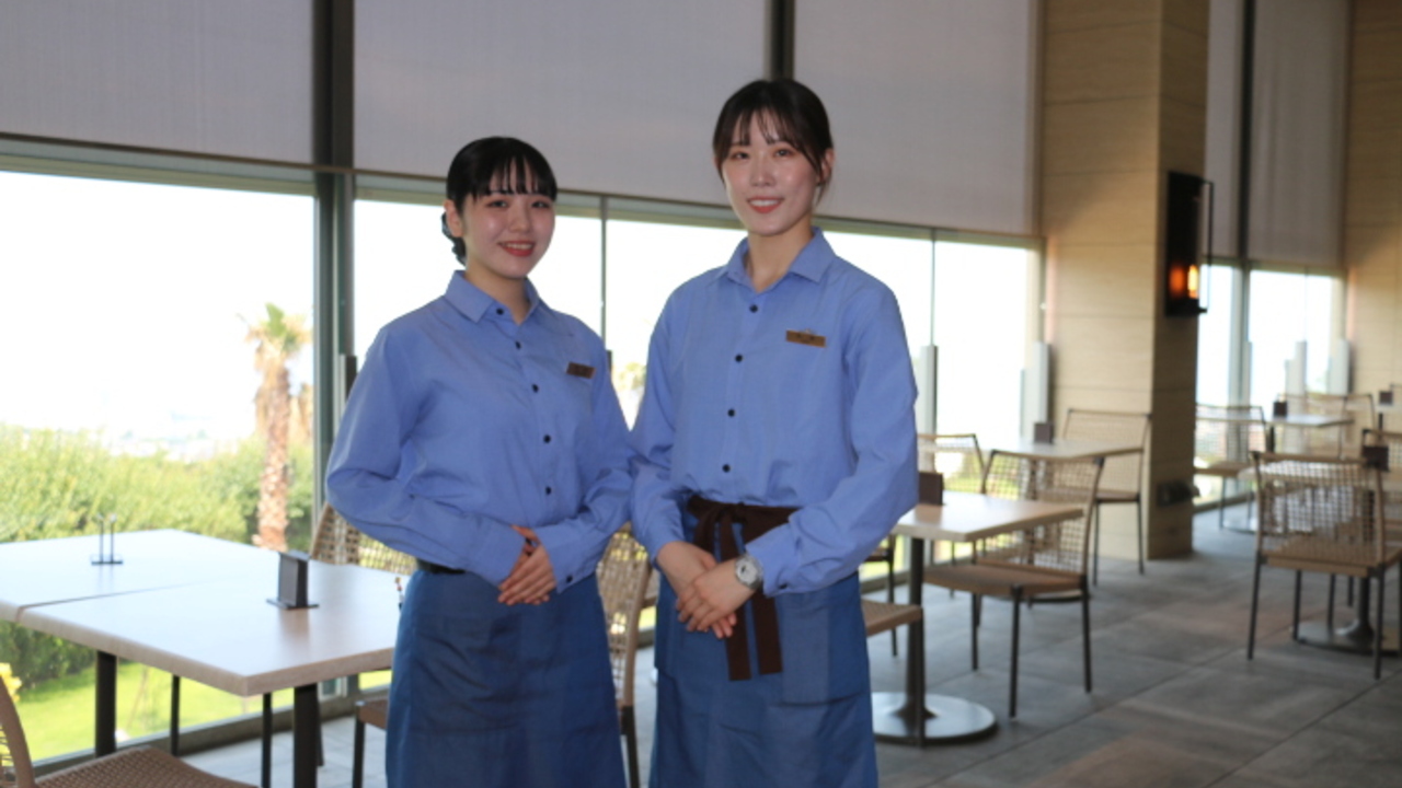 別府温泉　杉乃井ホテル|レストランサービス・ホールスタッフの求人画像1枚目
