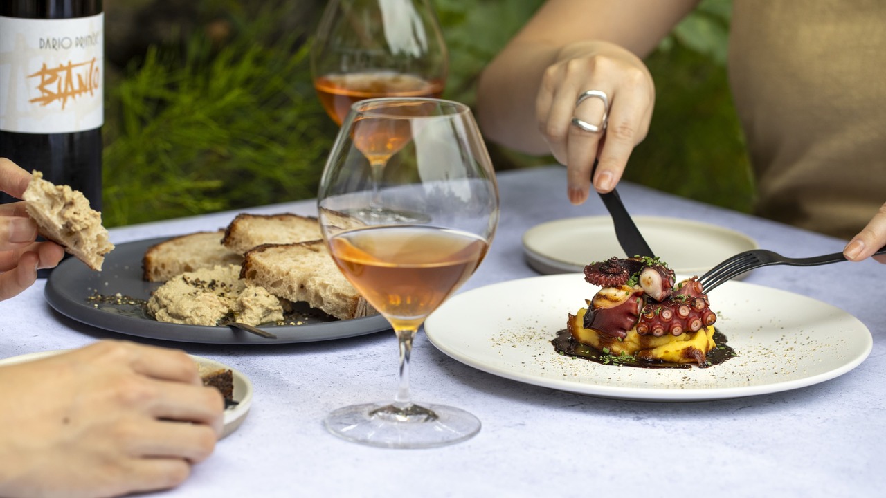 BIRD HOTEL|料理長・料理長候補の求人画像1枚目