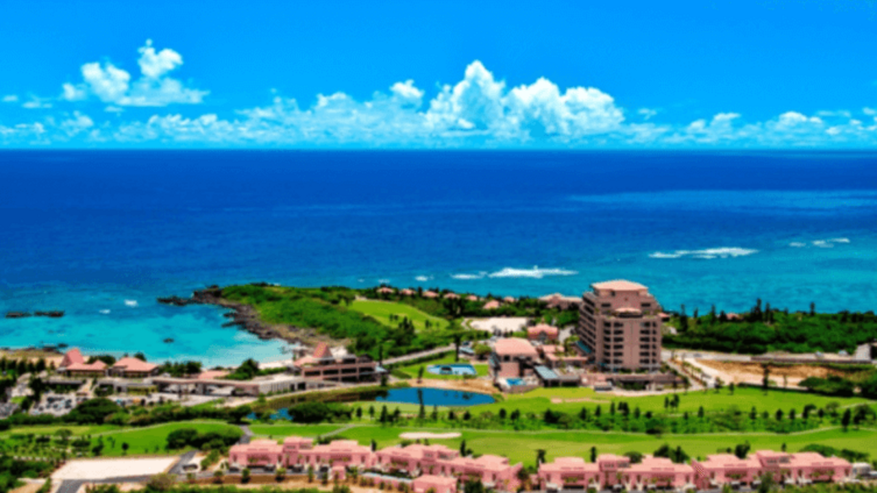 シギラセブンマイルズリゾート|フロントスタッフの求人画像1枚目