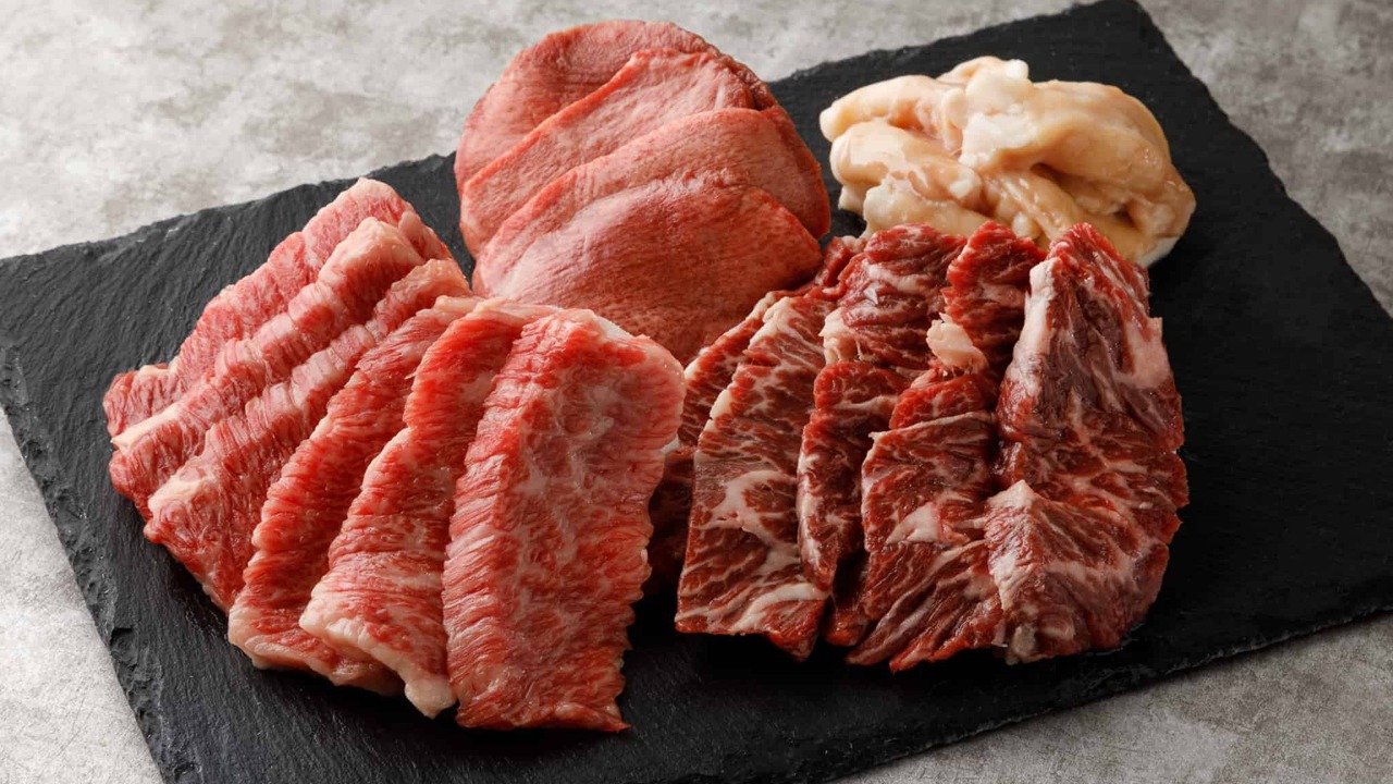 焼肉チョモランマ|料理長・料理長候補の求人画像1枚目