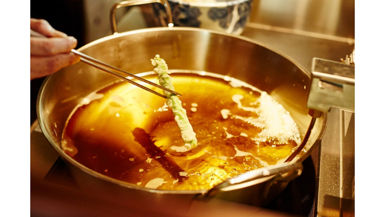 XEX|キッチンスタッフの求人画像1枚目