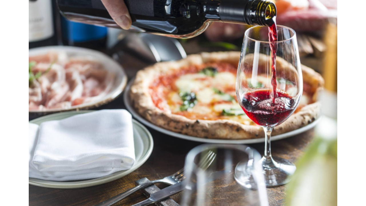 The Kitchen Salvatore Cuomo|レストランサービス・ホールスタッフの求人画像1枚目