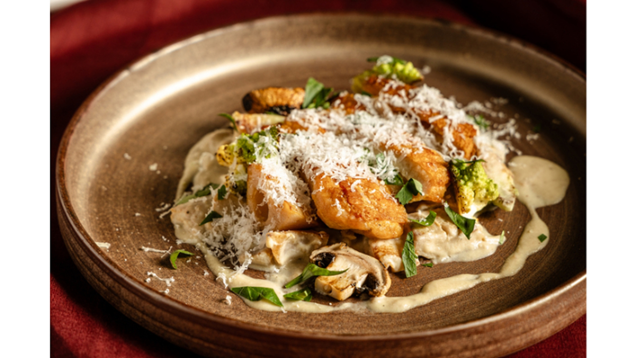 XEX|料理長・料理長候補の求人画像1枚目