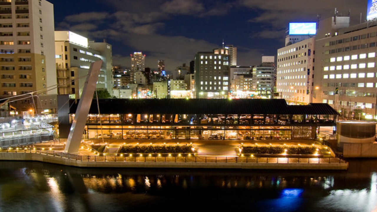 ブルー|レストランサービス・ホールスタッフの求人画像2枚目