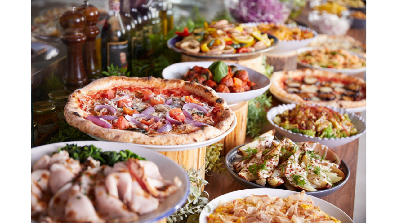 株式会社ワイズテーブルコーポレーション-The Kitchen Salvatore Cuomo-レストランサービス・ホールスタッフ 2枚目