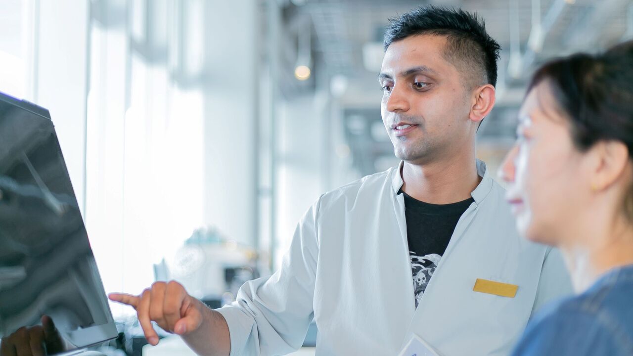 ホテルアンテルーム那覇|フロントスタッフの求人画像1枚目