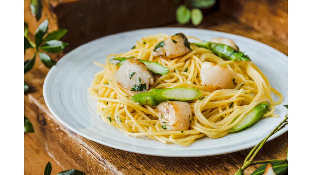 XEX|料理長・料理長候補の求人画像1枚目