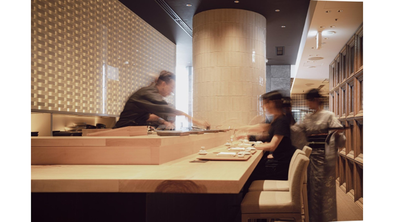 XEX|店長・店長候補の求人画像1枚目