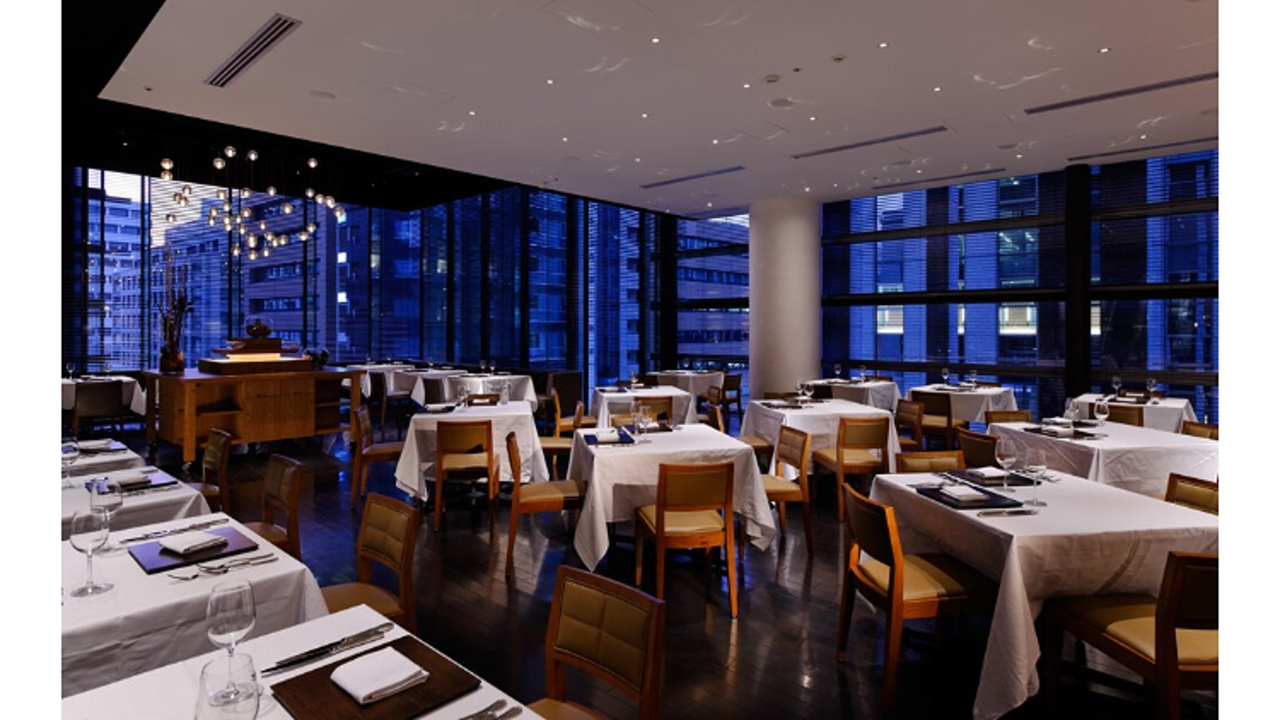 XEX|レストランサービス・ホールスタッフの求人画像3枚目