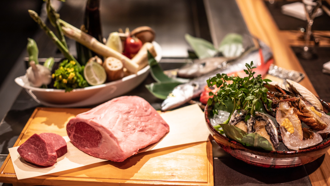 89［ハチキュー］|レストランサービス・ホールスタッフの求人画像2枚目