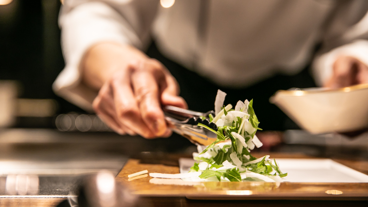 89［ハチキュー］|キッチンスタッフの求人画像2枚目