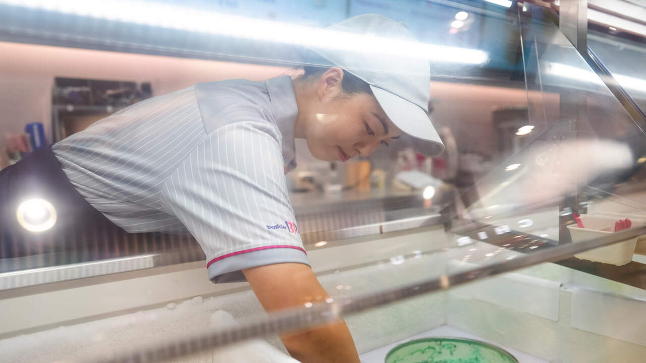 サーティワンアイスクリーム|レストランサービス・ホールスタッフの求人画像1枚目