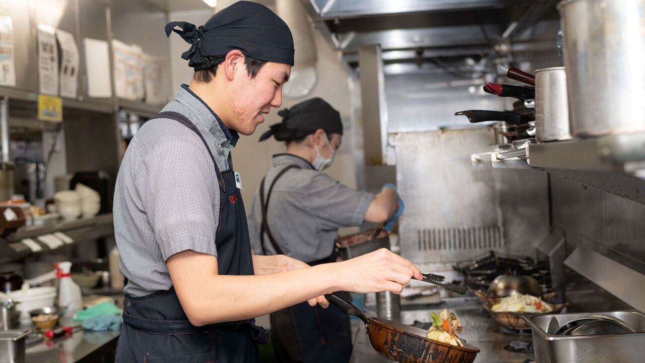 大戸屋ごはん処|レストランサービス・ホールスタッフの求人画像1枚目